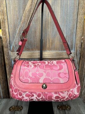 Coach RARE Vintage Soho Pink Pleated Optic C Signature Shoulder Bag HARD TO FIND